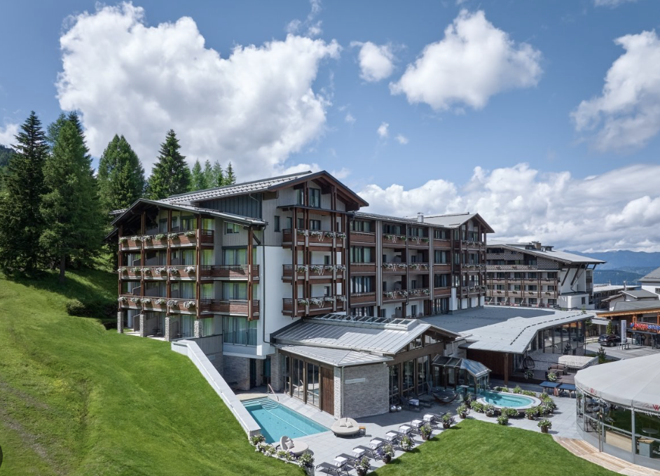 Wulfenia Hotel & Spa — Kolašin